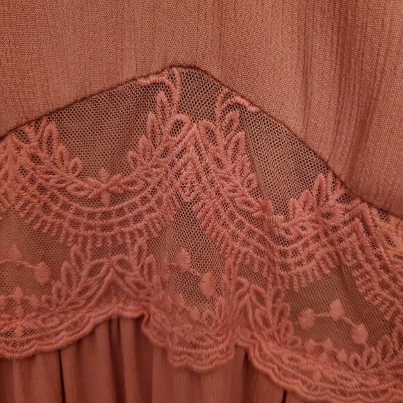 EUC Torrid Pink Maxi Dress with Sheer Lace Waist - Picture 3 of 7